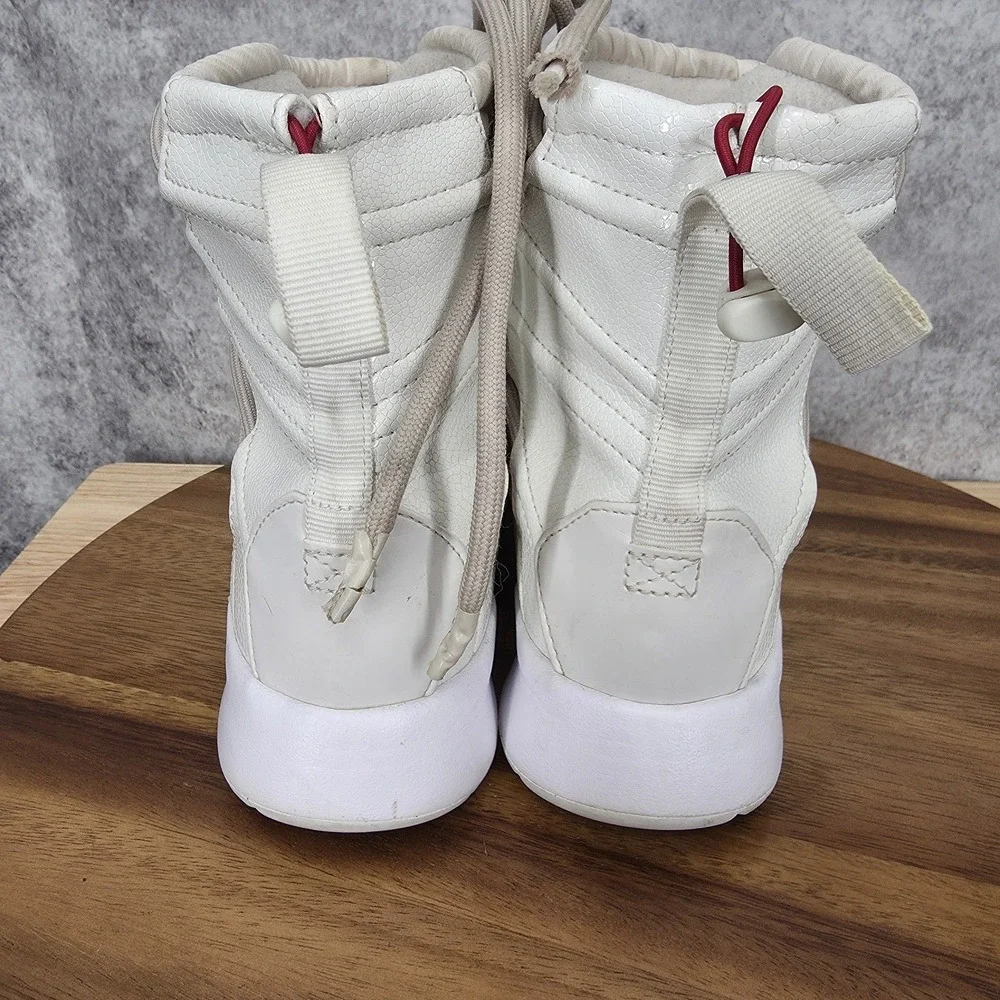 Nike water resistant
